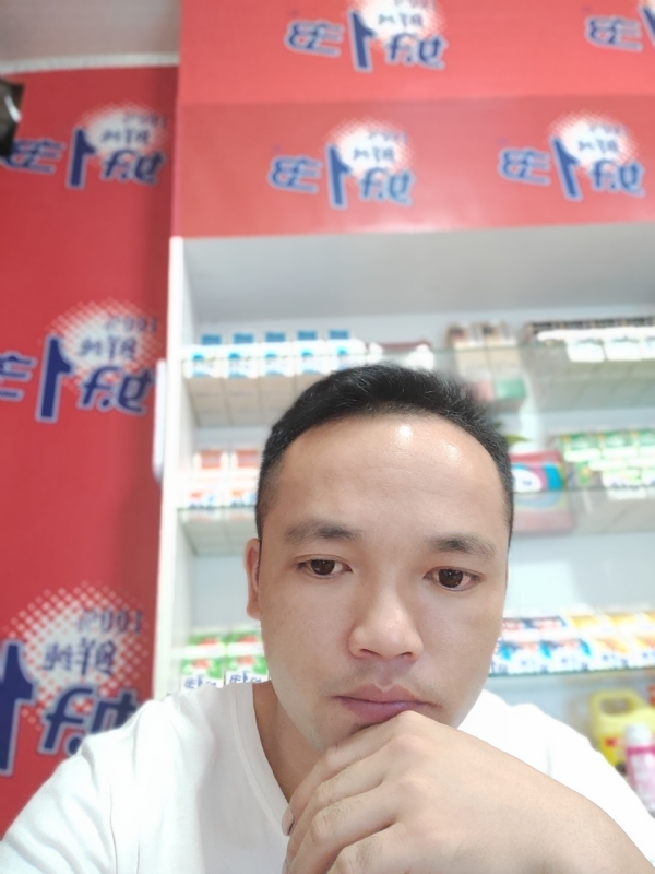 小老弟的第二张照片--贵州中老年相亲网