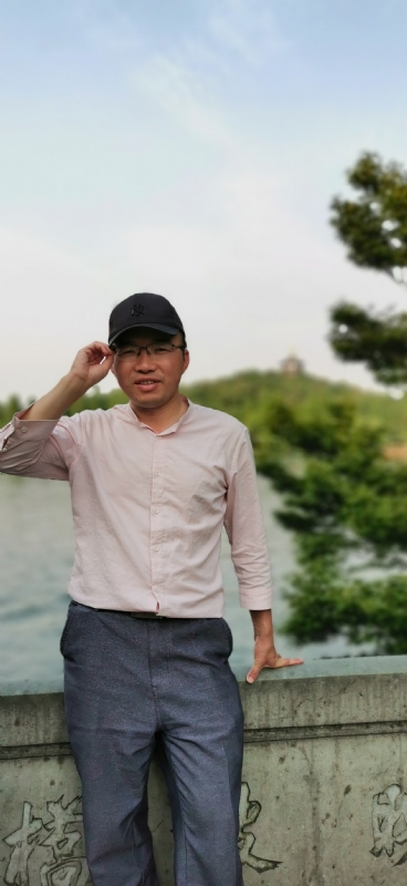 大叔有点忙的第三张照片--贵州中老年相亲网